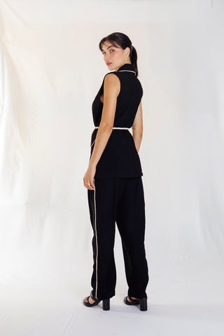 Blazer Sleveless Capri 34CL0001 Negro