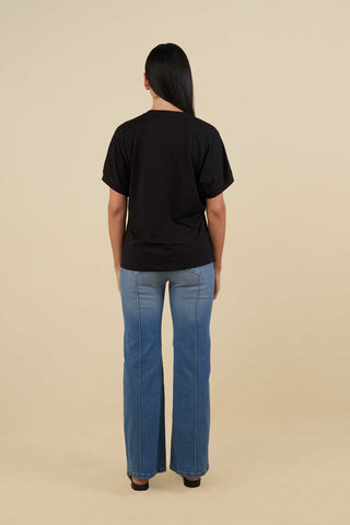Camiseta con Aplique Flora