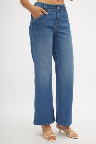 Mom Jean Venus