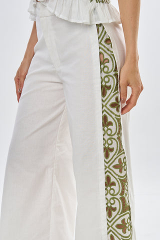 Pantalón con Ojalillo Arasari